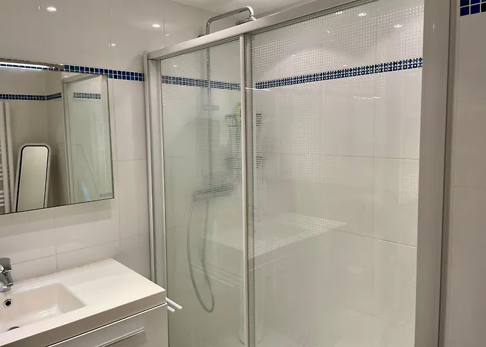 Spacious Bay View Floor 9 Parking Апартаменты Ла-Боль-Эскублак