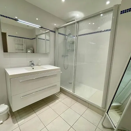 Spacious Bay View Floor 9 Parking La Baule