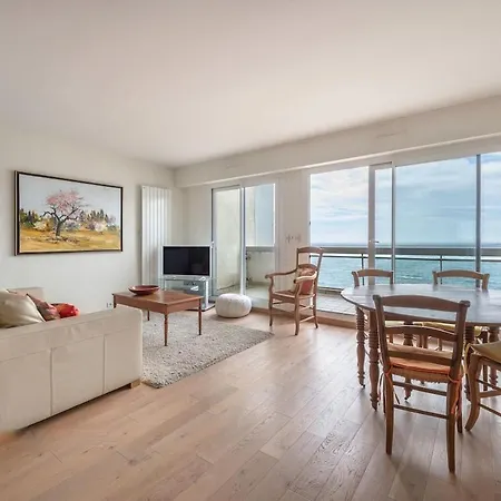 公寓 Spacious Bay View Floor 9 Parking La Baule