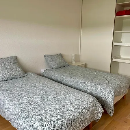 Spacious Bay View Floor 9 Parking * La Baule